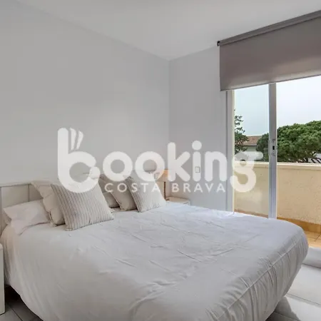 Blanco Per 6 Persones A 5 Minuts De La Platja Gran Apartman Platja d'Aro